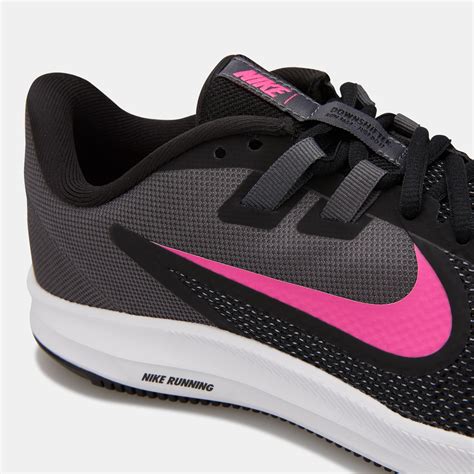 nike women's sneakers cheap.